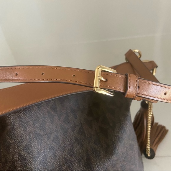 Michael Kors Elana Large Logo Convertible Shoulder Bag MSRP$375 - Picture 8 of 14